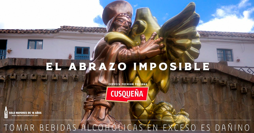 Cusqueña presenta el “abrazo imposible” en la ciudad del Cusco