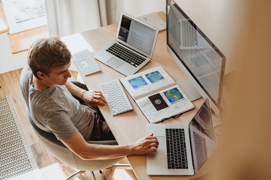 Especialistas explican por qué la Generación Z ingresa al mundo laboral con serias dificultades