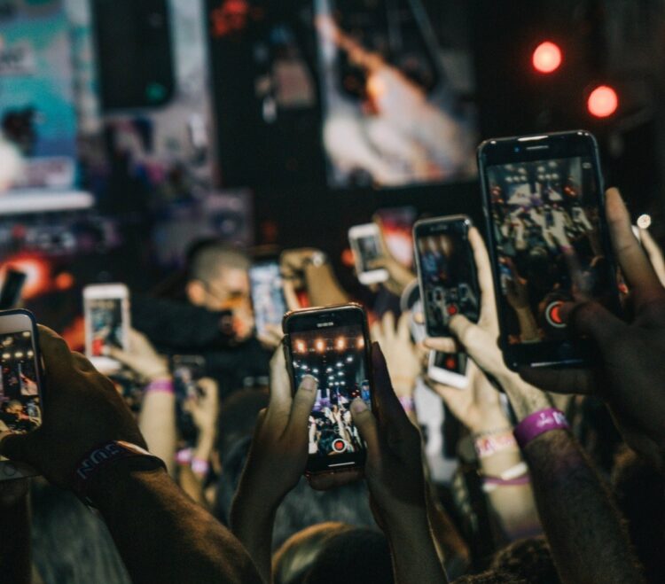 Estrategias publicitarias: ¿Se puede distinguir una tendencia real y una moda pasajera?