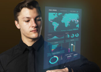 Cómo la IA está redefiniendo la capacitación del talento digital en el sector empresarial peruano